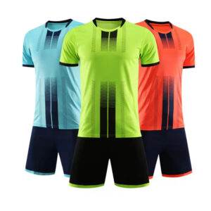 Customized Logo Quick Dry Soccer Uniform Set Football Sports Wears High Quality Soccer Uniforms